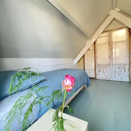 Boutique Canal House 't Jannetje - Historical And Cozy Holiday home Edam
