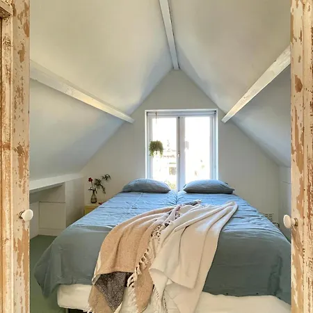 Boutique Canal House 't Jannetje - Historical And Cozy * Edam